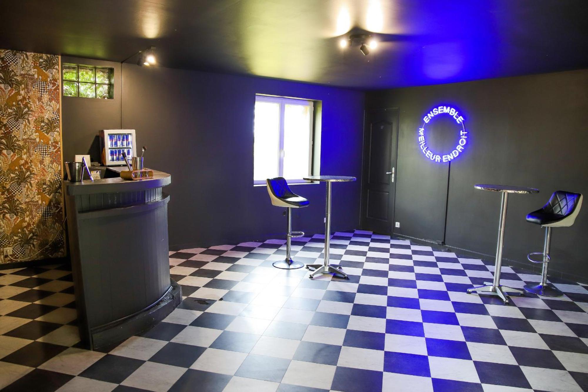 Crazy Villa Champs Corons 61 - Interior Heated Pool - 2H From Paris - 30P Les Menus Exteriör bild